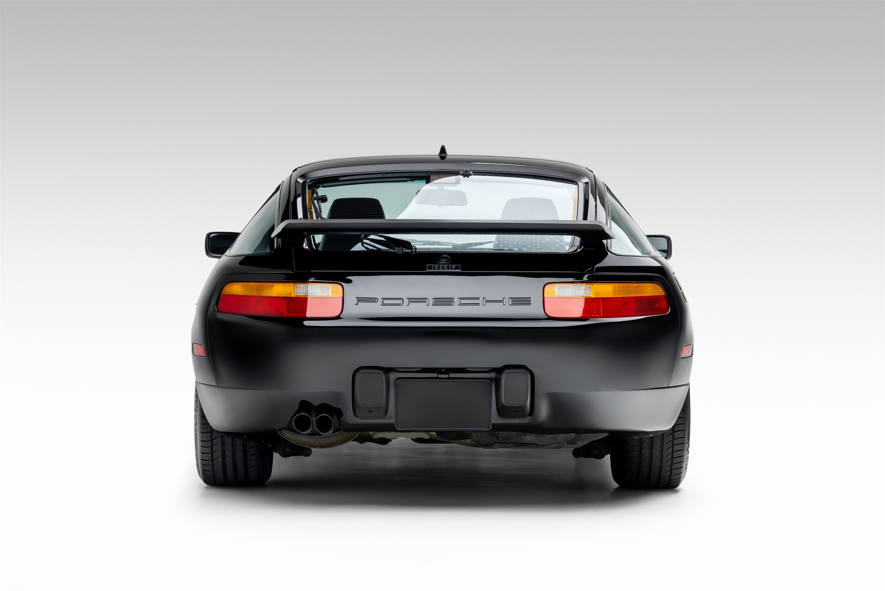 1991 Porsche 928 - Photo 8