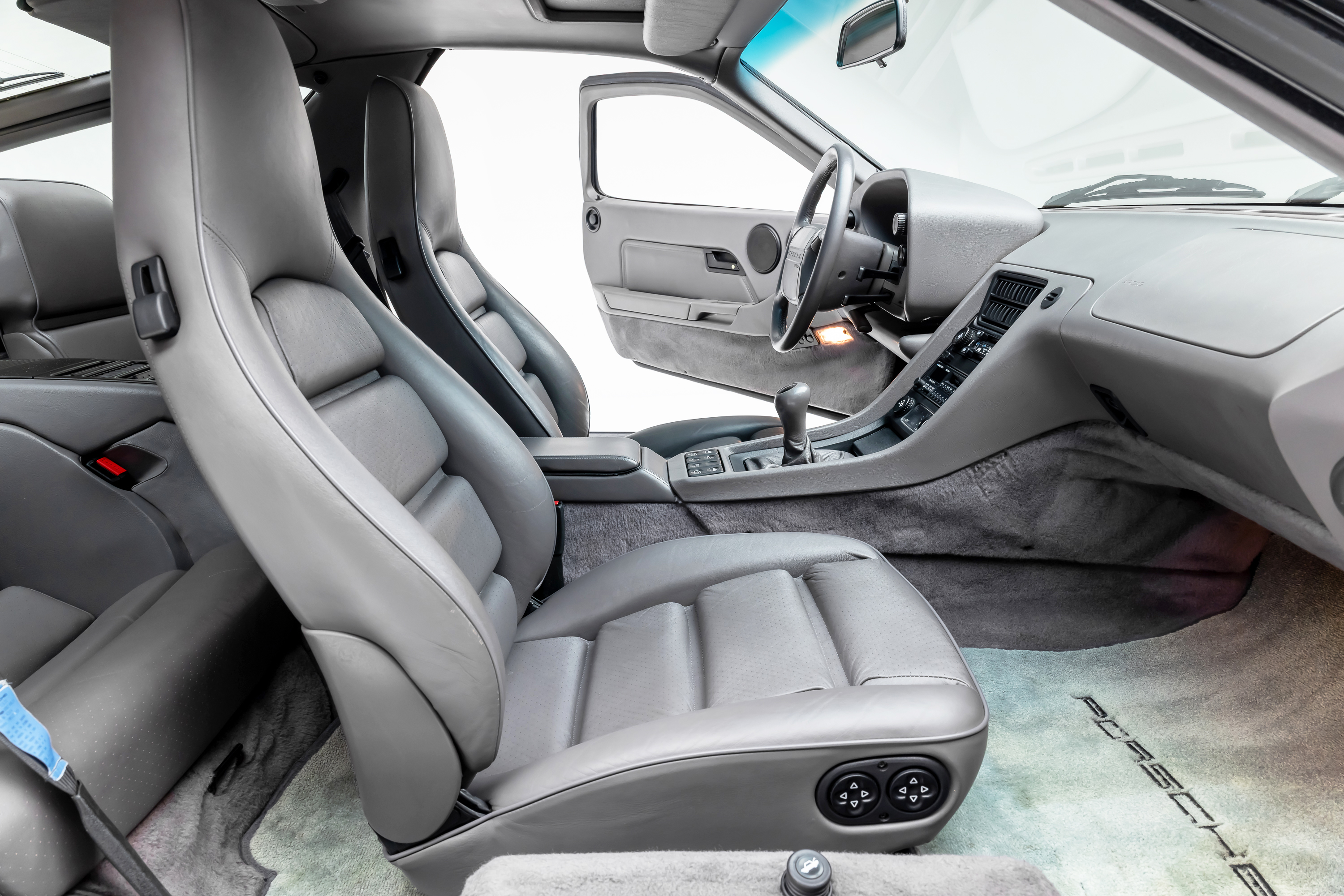 1991 Porsche 928 - Photo 71