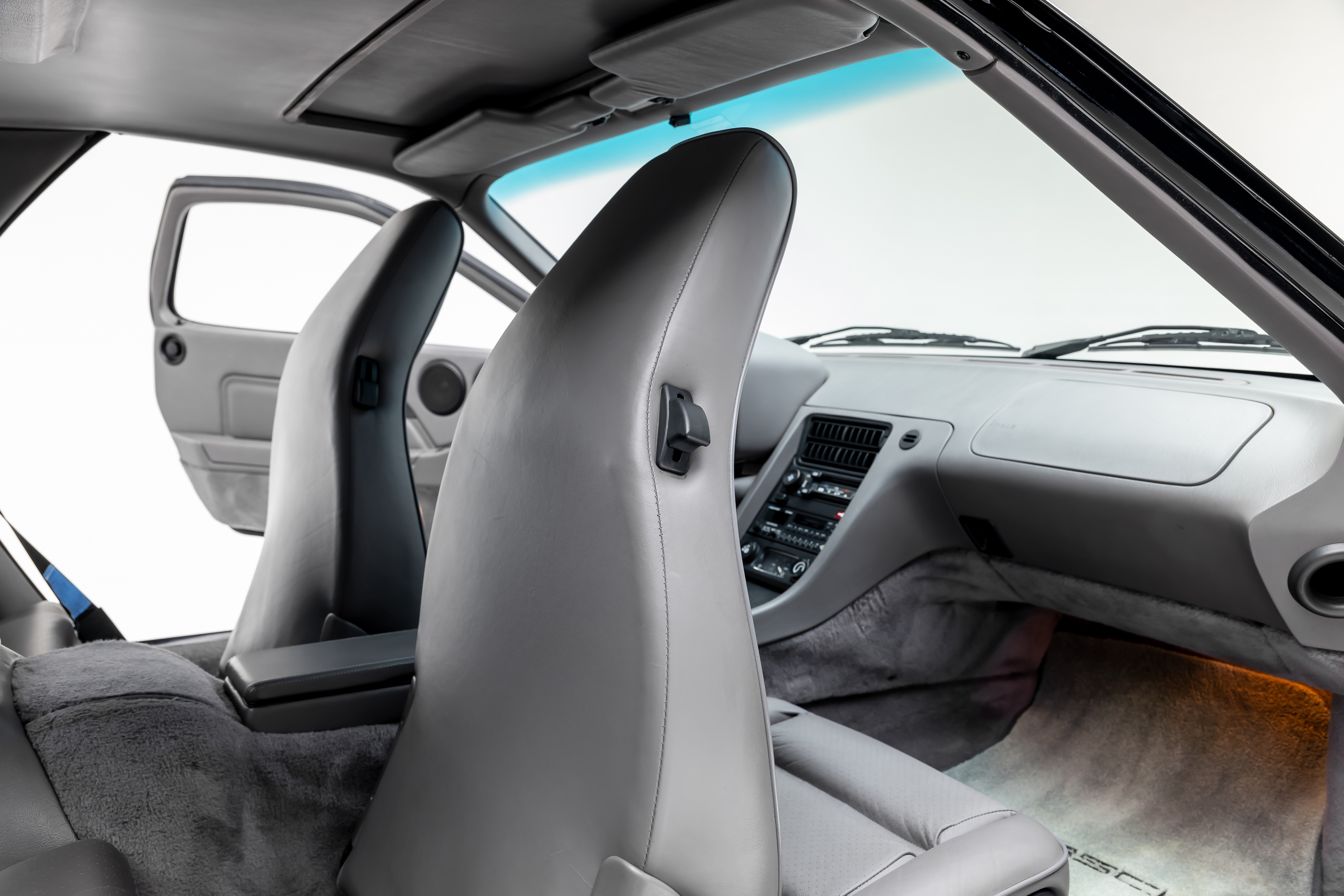 1991 Porsche 928 - Photo 77
