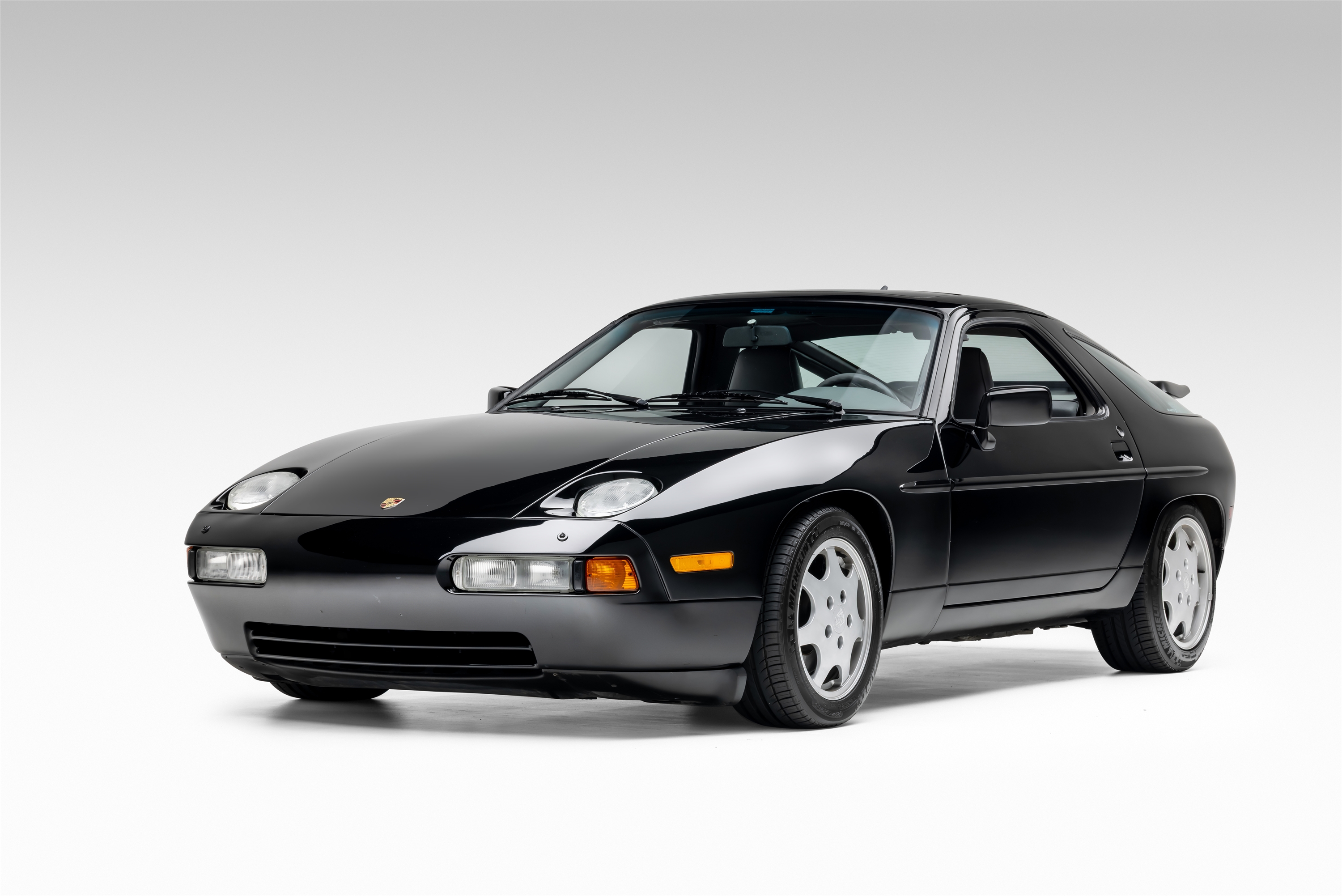 1991 Porsche 928 - Photo 17