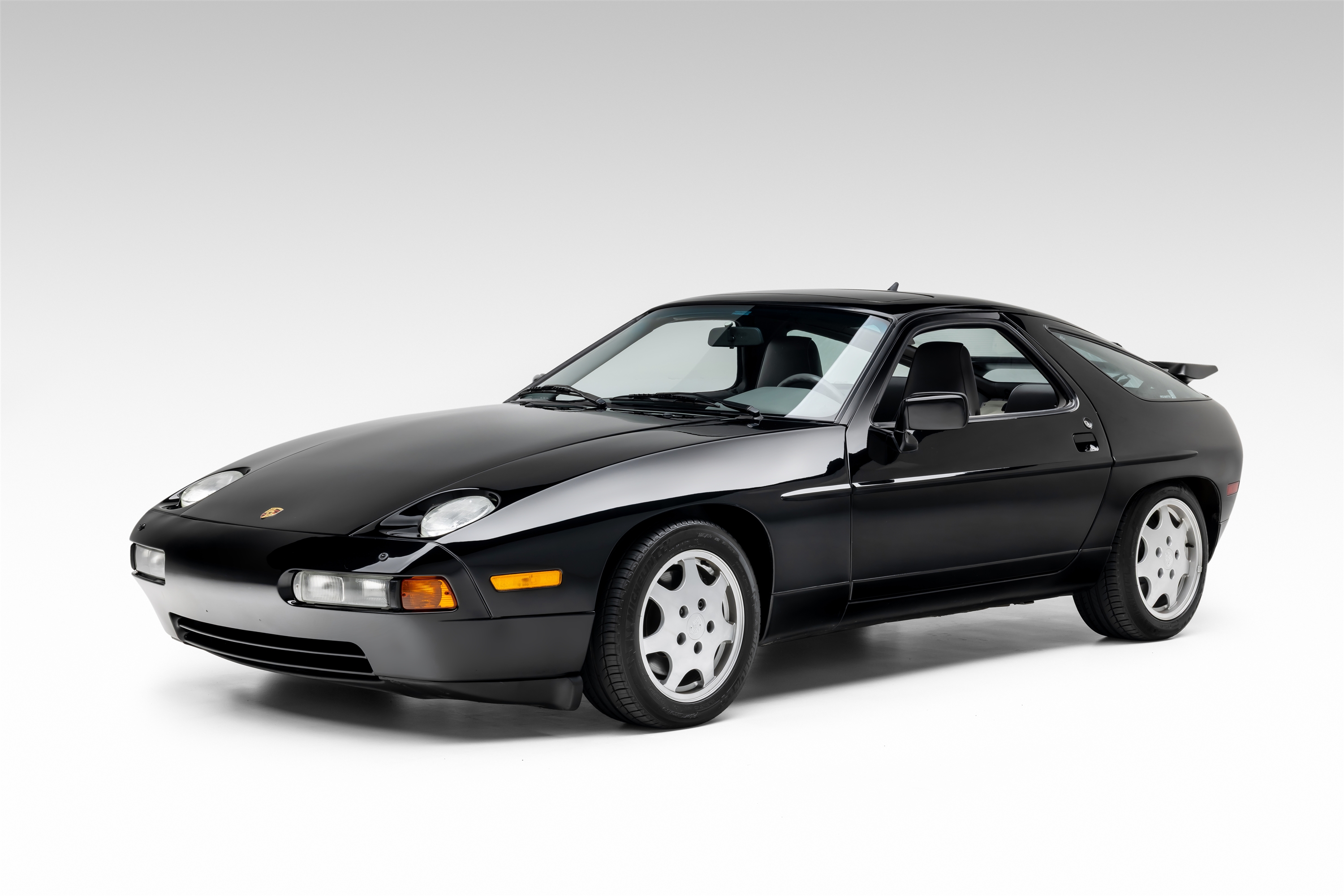 1991 Porsche 928 - Photo 16