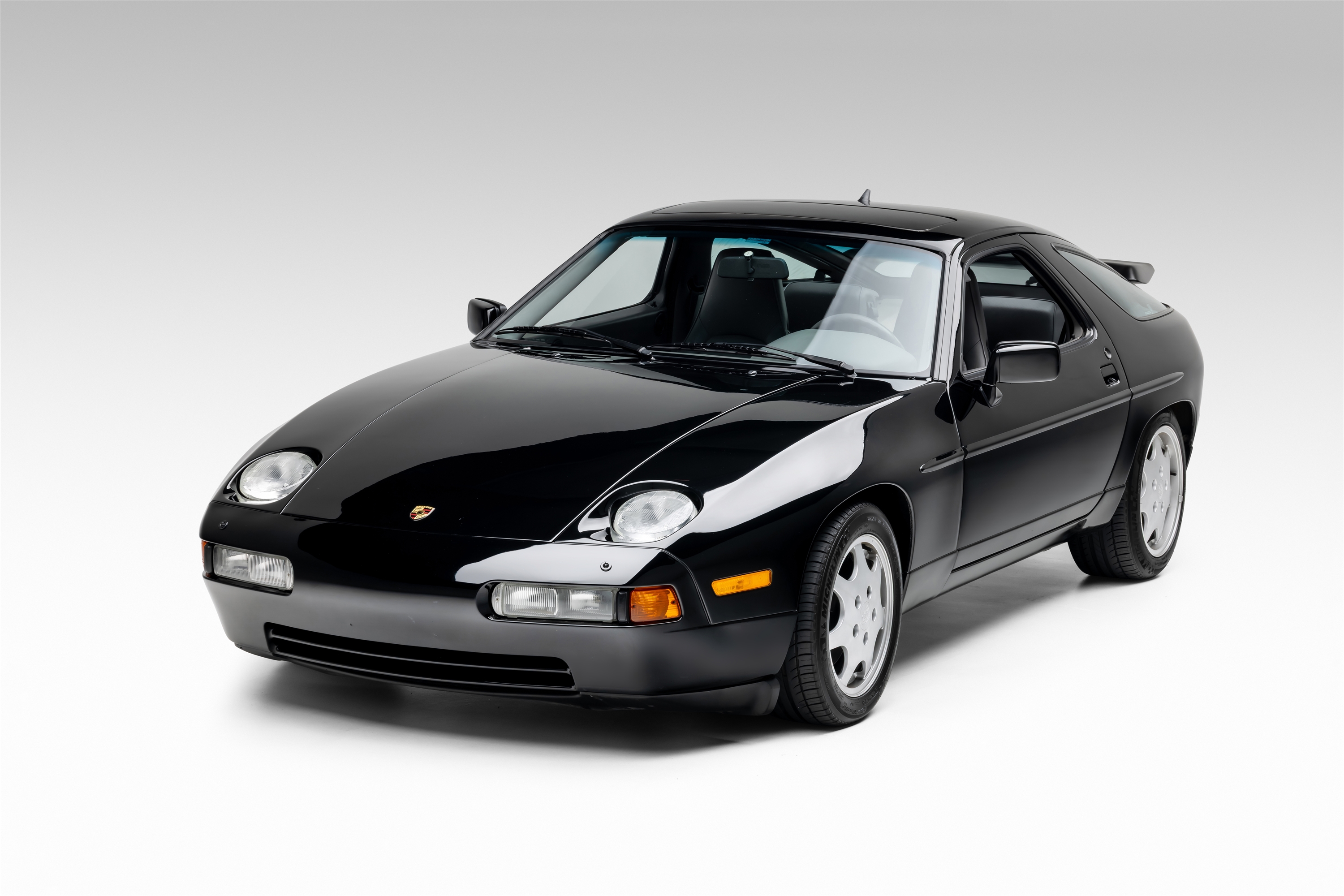 1991 Porsche 928 - Photo 15