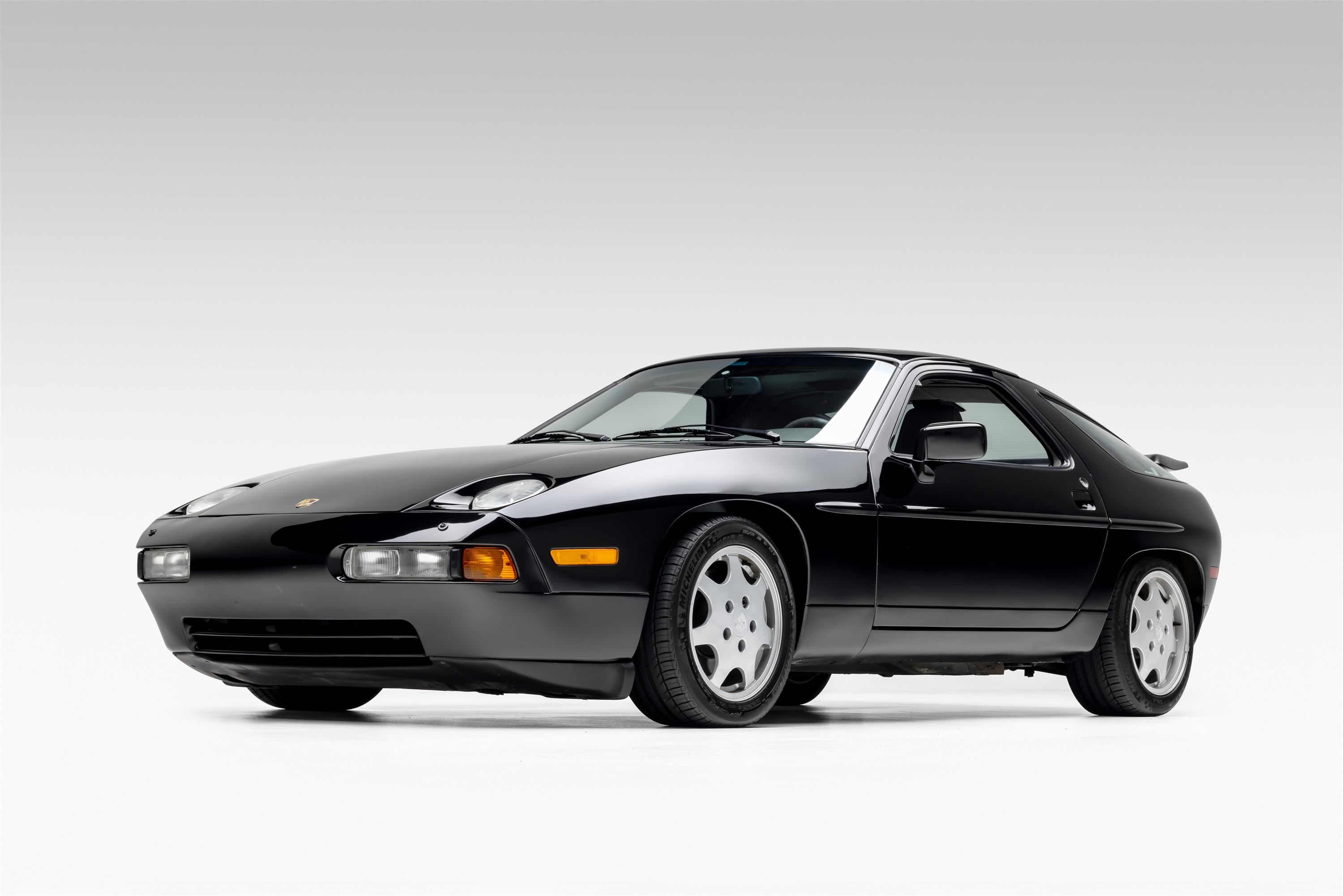 1991 Porsche 928 - Photo 14