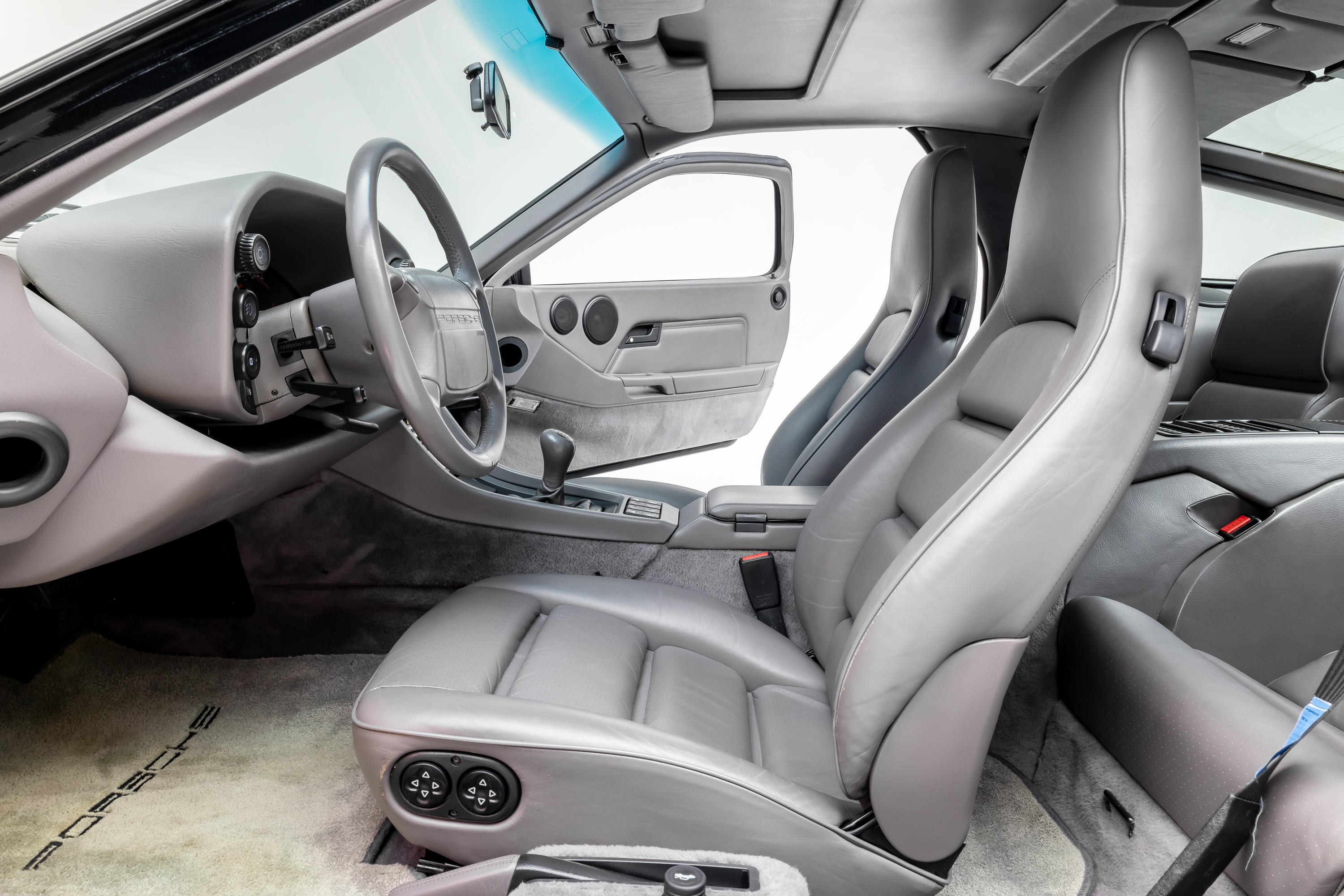 1991 Porsche 928 - Photo 49
